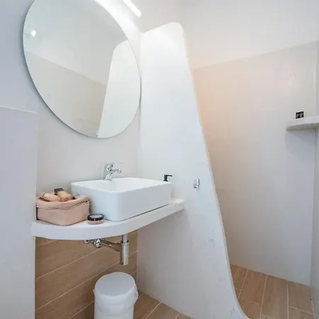 아파트호텔 Ligaries